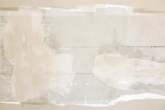 Wall preparation before painting – filling and sanding